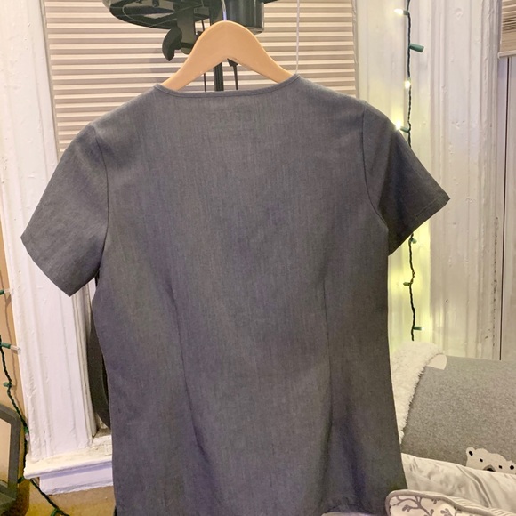 Authentic Figs Scrub Suit Pacora Top - Picture 3 of 7